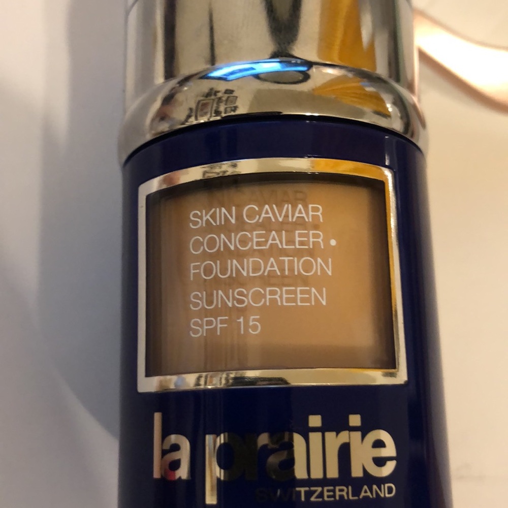 La prairie skin caviar concealer foundation
